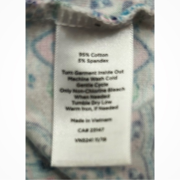 Talbots Multicolor Seaside Print Mosaic Floral Top Size Medium - Picture 6 of 7